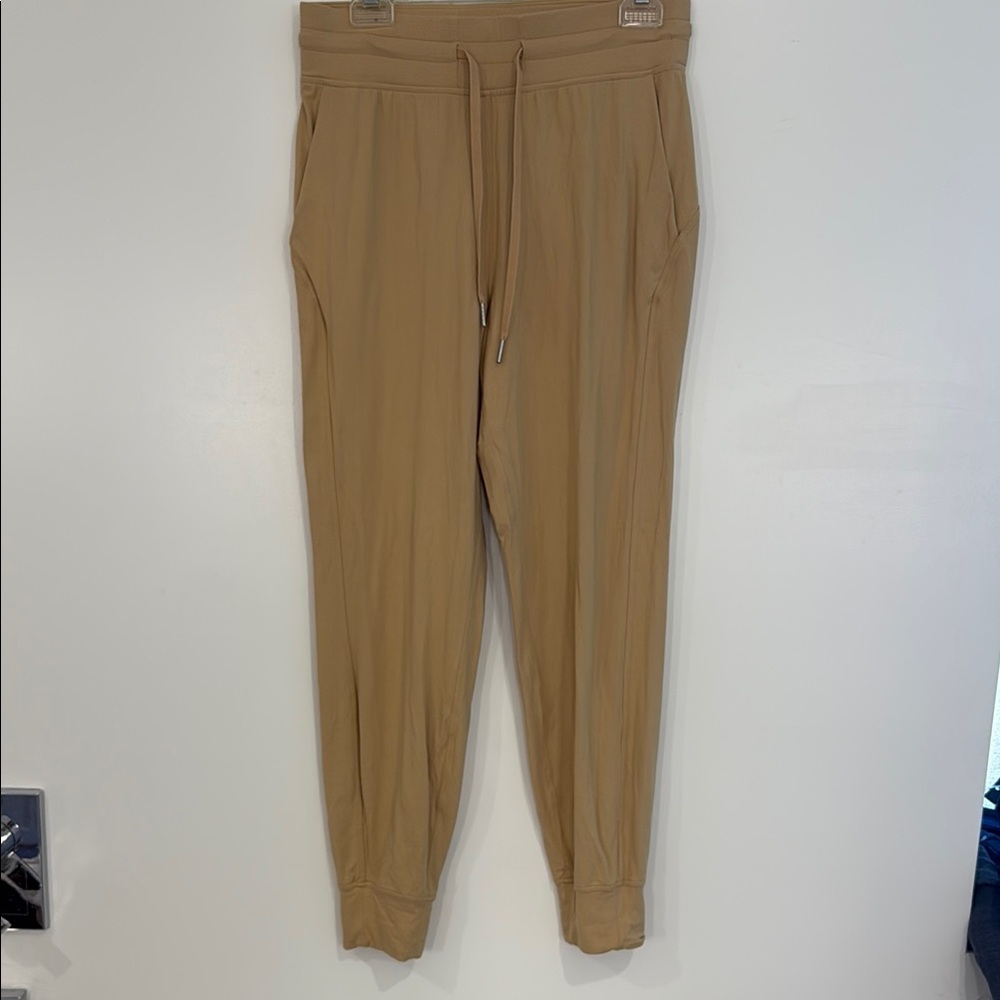 Lululemon Athletica Tan Jogger Sweatpants with Tapered Legs - Picture 3 of 6